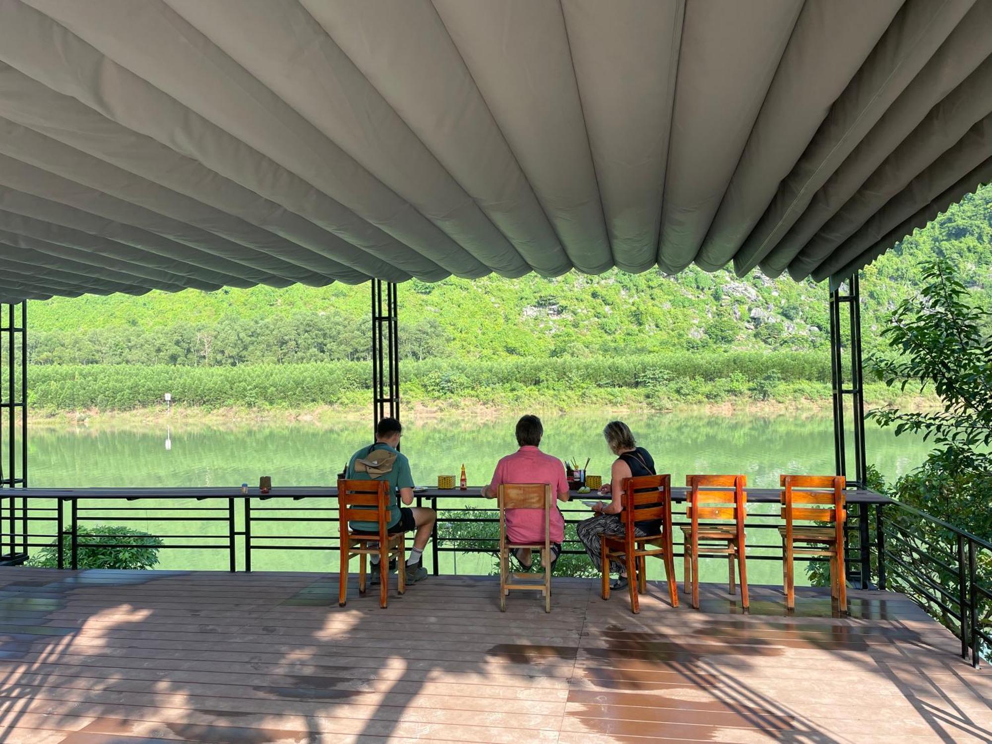 Little Rock Homestay Фонгня Экстерьер фото